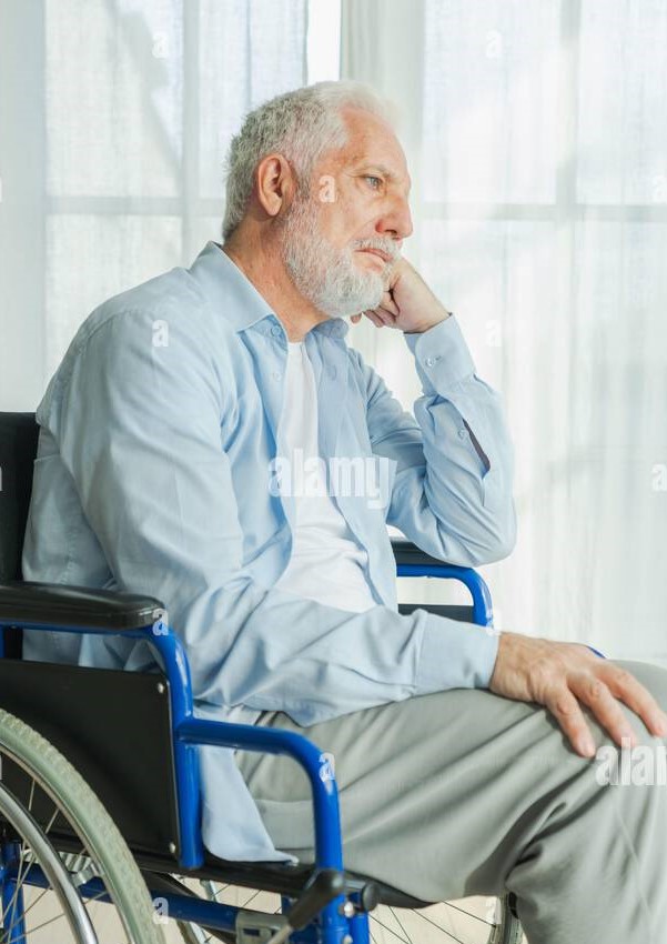 MAN_WHEELCHAIR_DEPRESSED.jpg - 89.72 kB